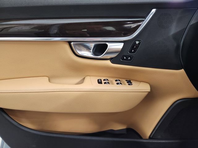 Used 2018 Volvo S90 T5 Momentum w/ Convenience Package FWD image 24
