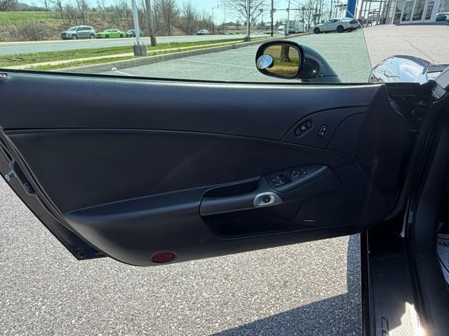 Used 2007 Chevrolet Corvette Convertible w/ Preferred Equipment Group image 31