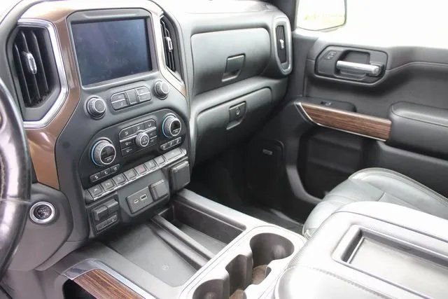 Used 2019 Chevrolet Silverado 1500 High Country w/ Technology Package image 13