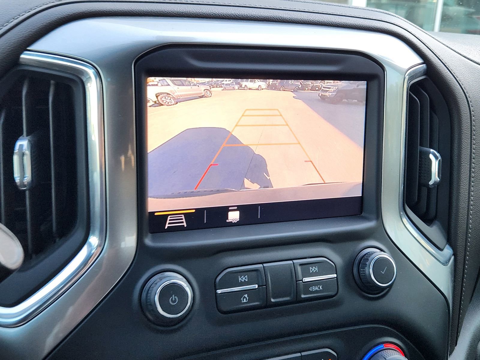 Used 2019 Chevrolet Silverado 1500 LT w/ Texas Edition image 19