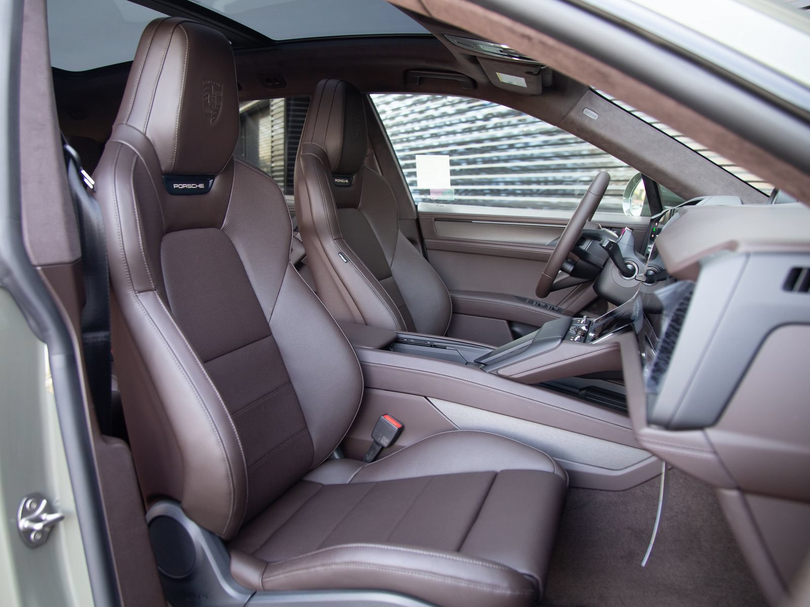 New 2026 Porsche Cayenne Turbo AWD/4WD image 26