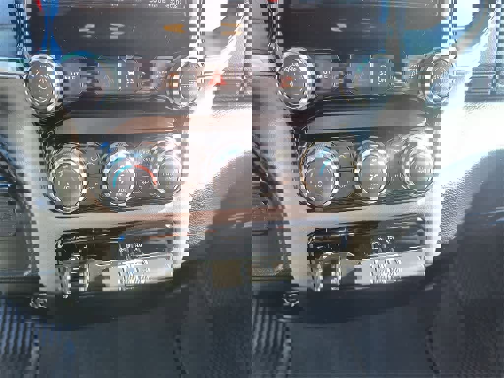 Used 2021 RAM 3500 Big Horn w/ Level 1 Equipment Group image 19