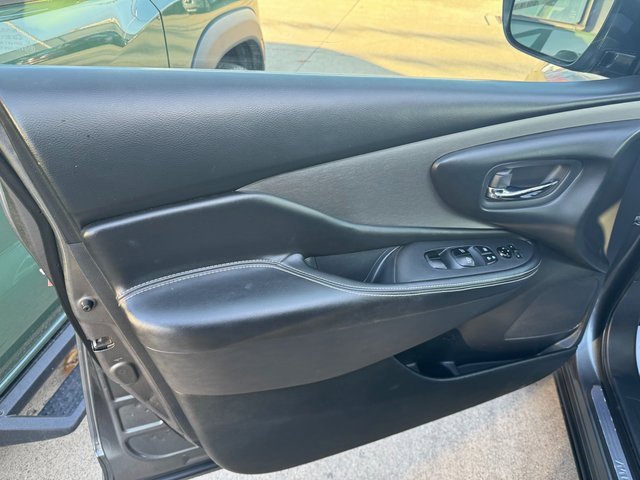 Used 2019 Nissan Murano SV image 17