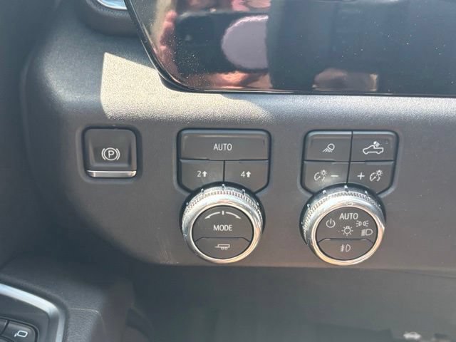 New 2026 GMC Sierra 1500 Elevation w/ Elevation Premium Package AWD/4WD image 33