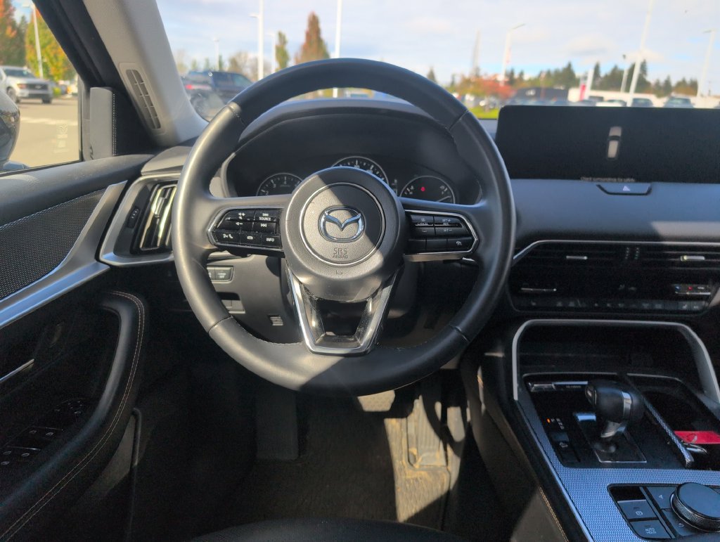 Used 2025 MAZDA CX-90 3.3 Turbo w/ Preferred Package AWD/4WD image 8