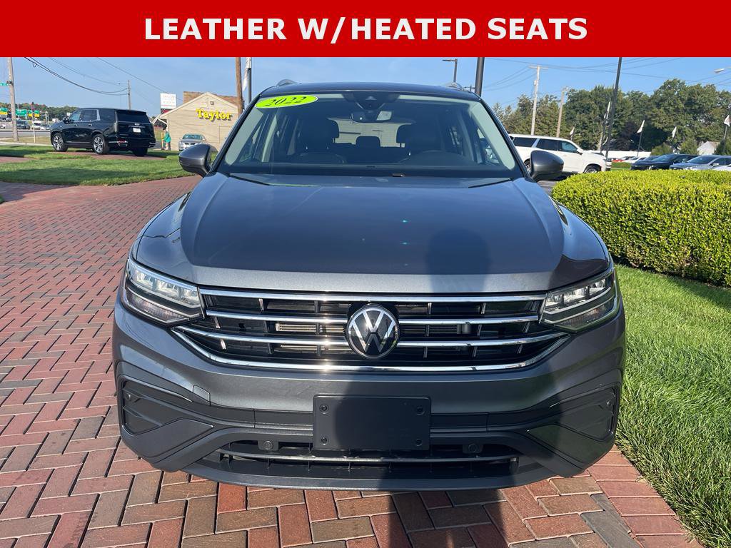 Used 2022 Volkswagen Tiguan SE image 3