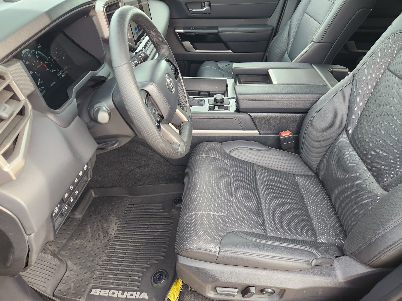 Used 2023 Toyota Sequoia Limited image 14