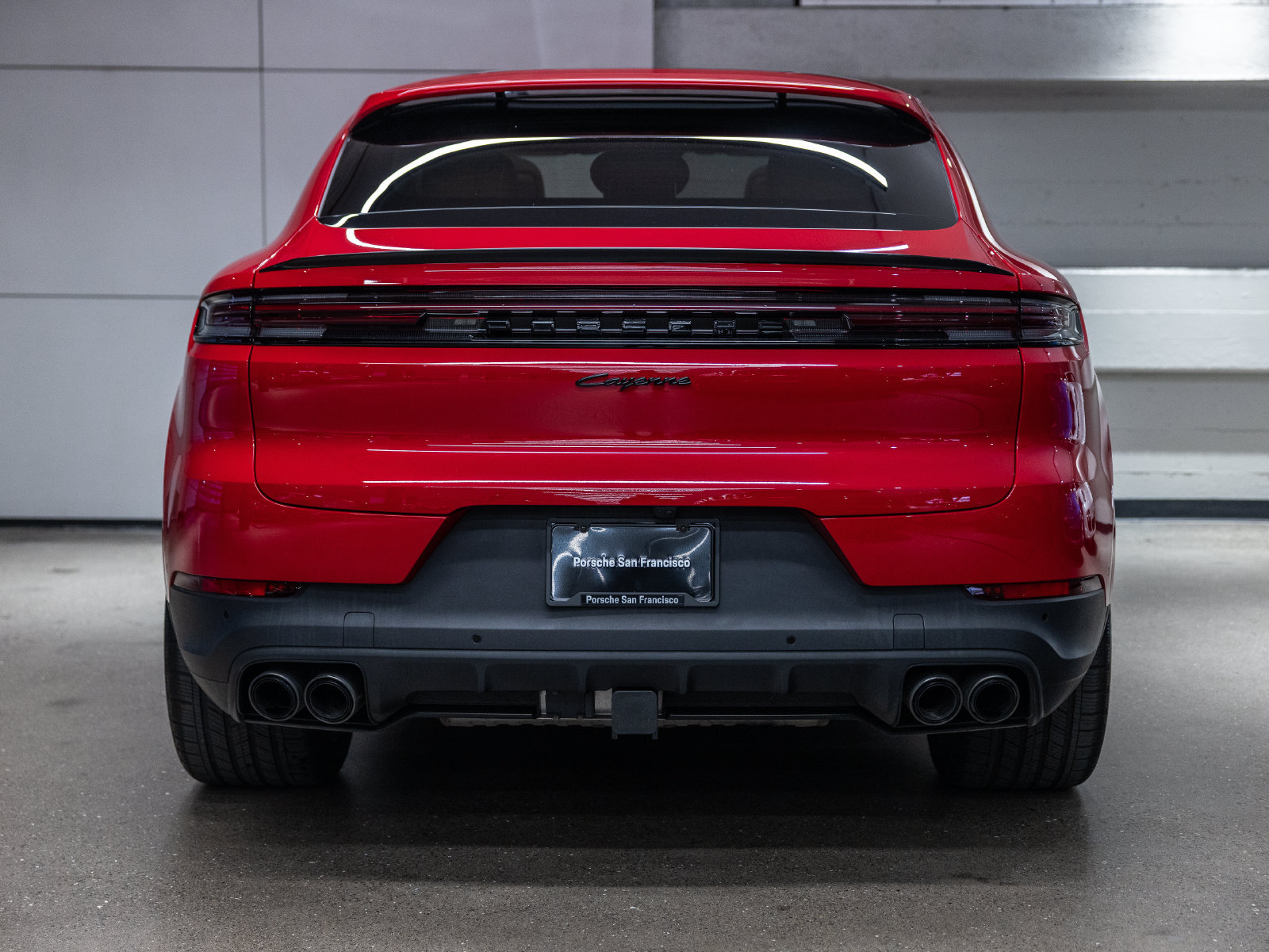Certified 2025 Porsche Cayenne E-Hybrid Coupe AWD/4WD image 22