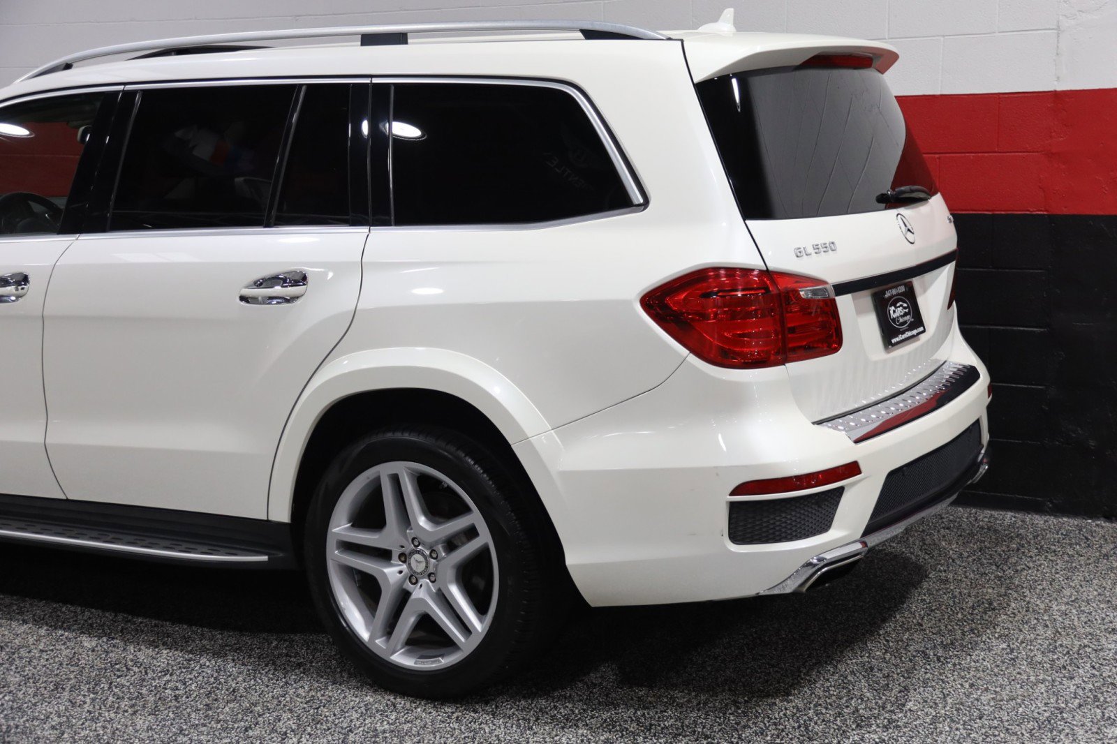 Used 2013 Mercedes-Benz GL 550 4MATIC AMG Sport 4dr Suv image 25