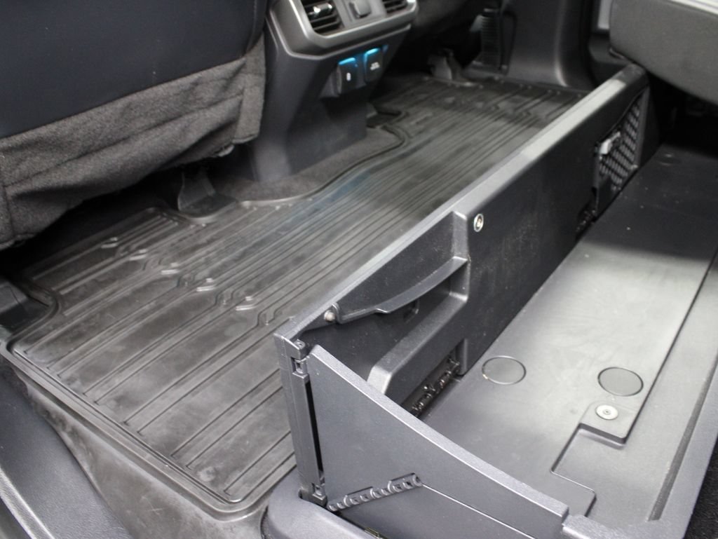 Used 2024 Ford F150 Lariat w/ Equipment Group 502A High AWD/4WD image 70