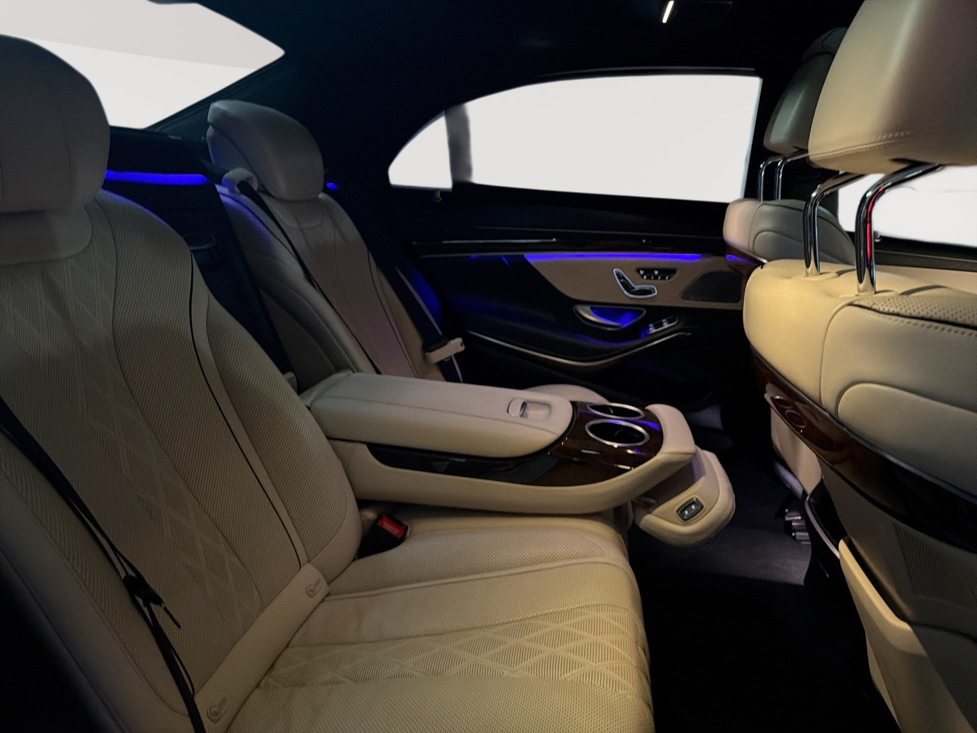 Used 2016 Mercedes-Benz S 550 4MATIC Sedan image 26