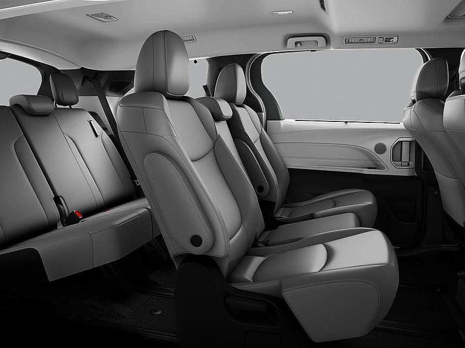 New 2026 Toyota Sienna XLE FWD image 25