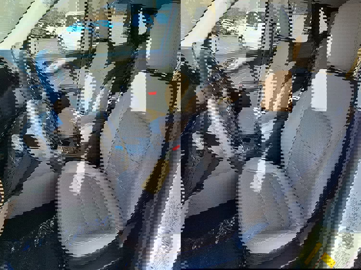 Used 2022 Ford Escape SEL w/ Technology Package image 10