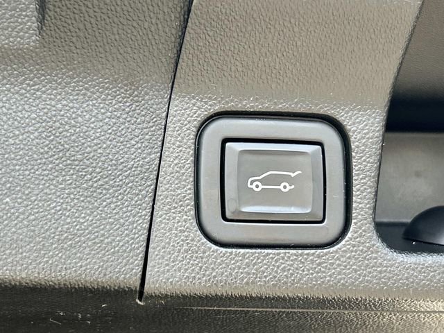 Used 2022 GMC Acadia AT4 w/ Preferred Package image 14