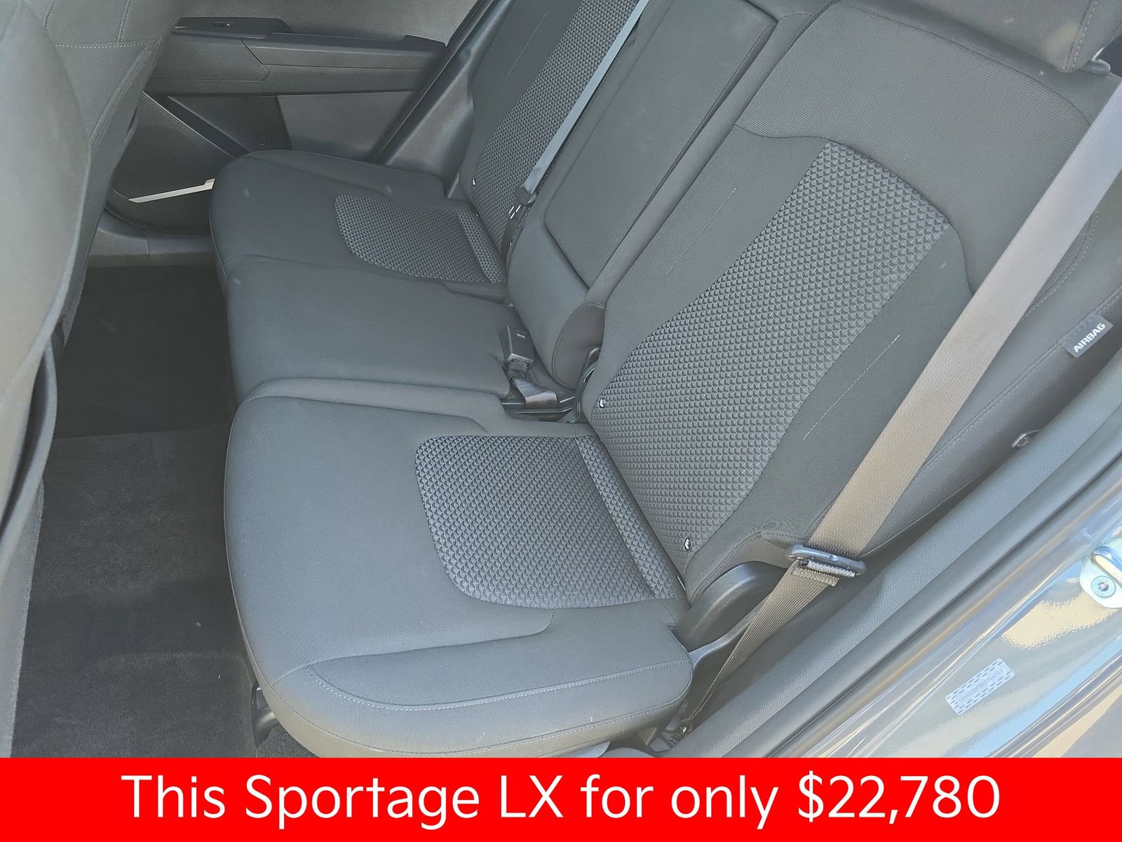 Used 2025 Kia Sportage LX FWD image 19