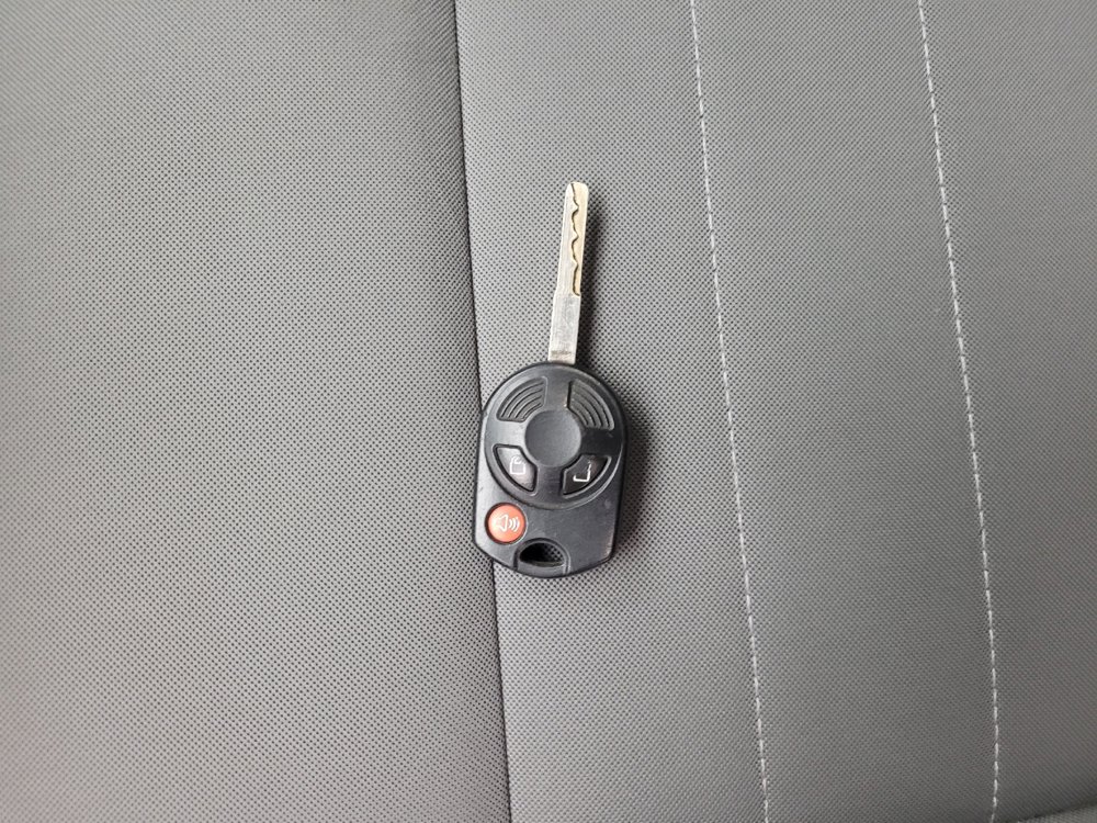 Used 2014 Ford Escape SE FWD image 32