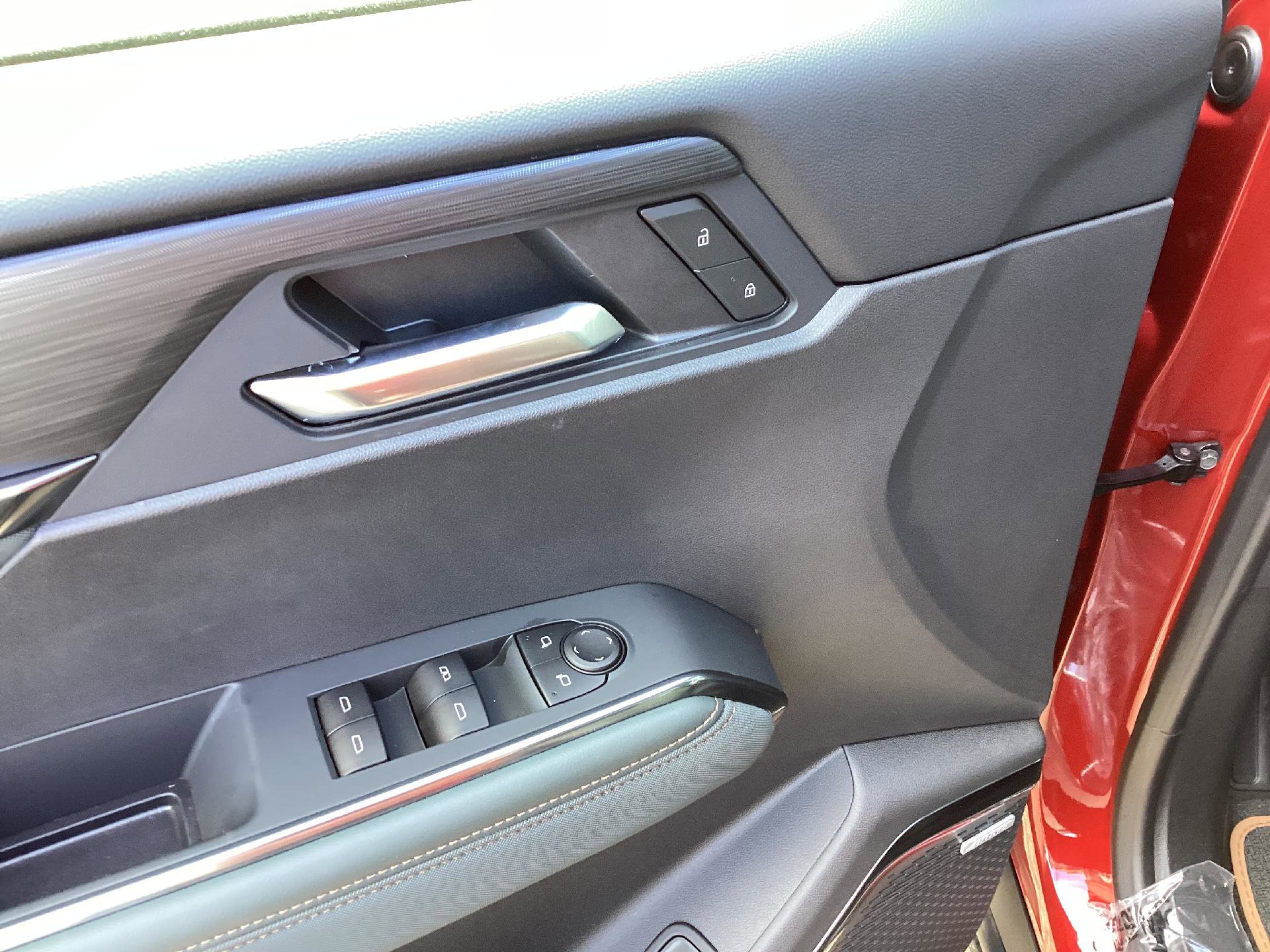 New 2025 GMC Acadia AT4 image 15