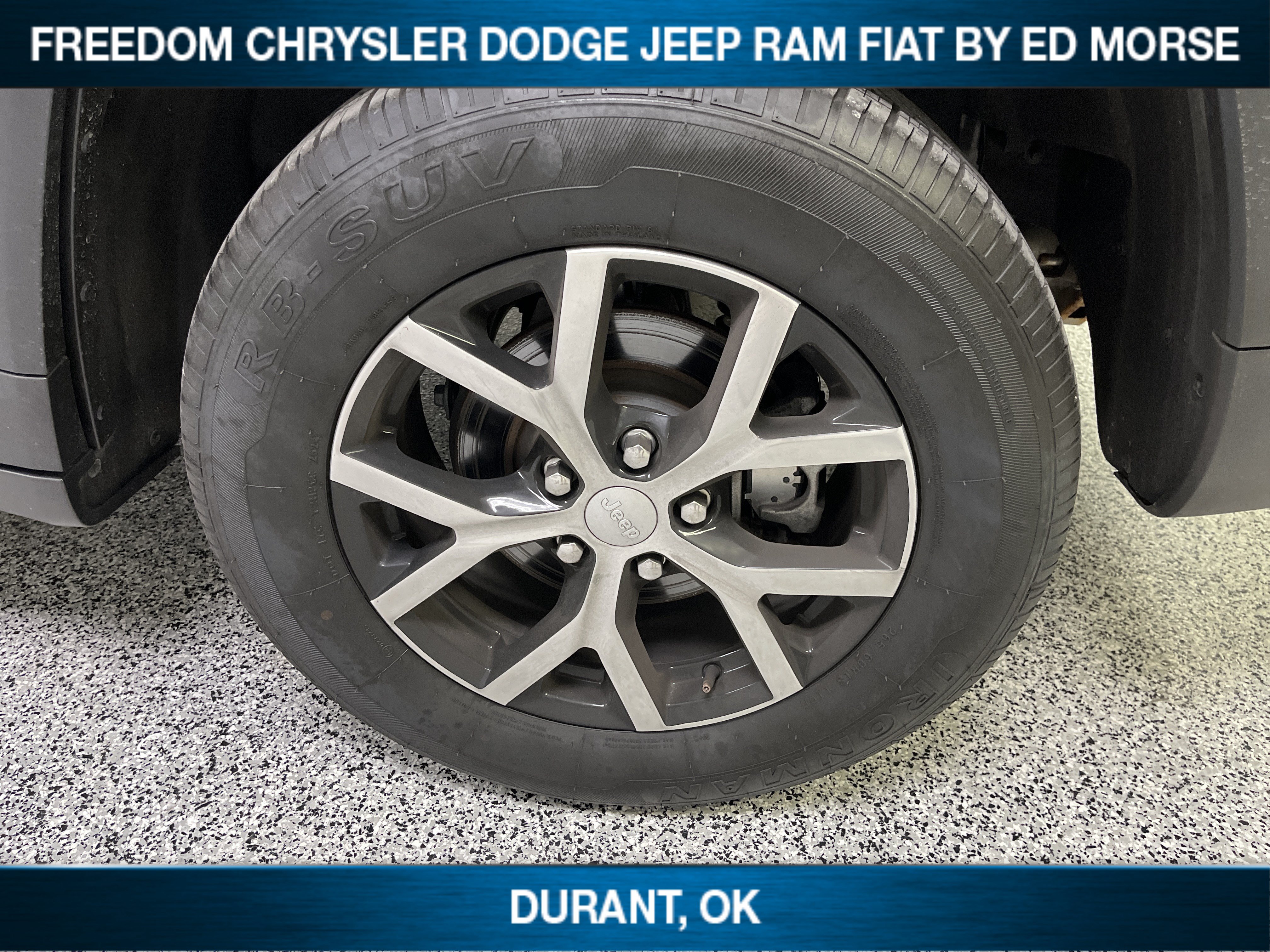 Used 2024 Jeep Grand Cherokee Limited AWD/4WD image 7