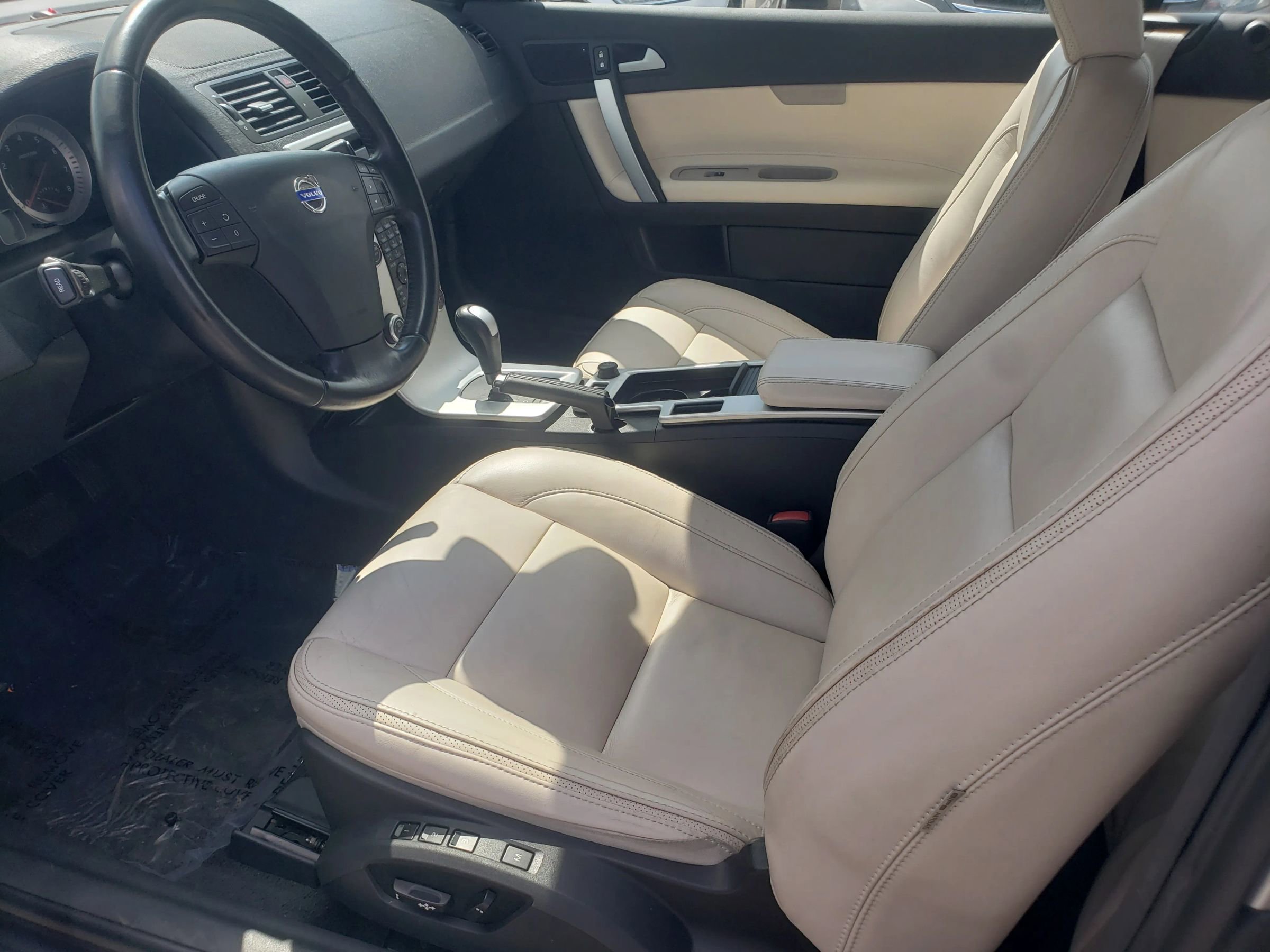 Used 2013 Volvo C70 T5 image 13