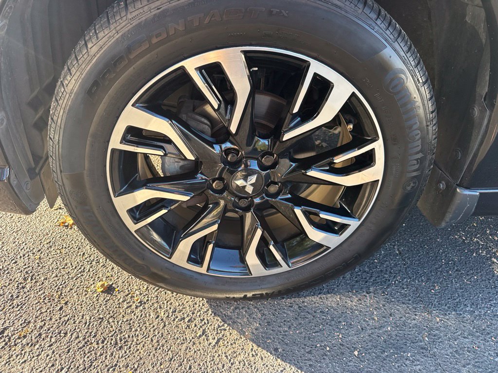 Used 2018 Mitsubishi Outlander GT AWD/4WD image 10