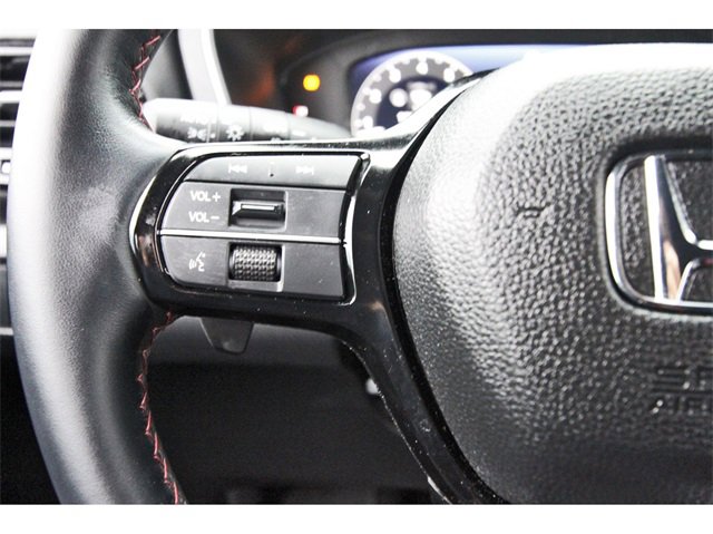 Used 2025 Honda Pilot Black Edition image 18