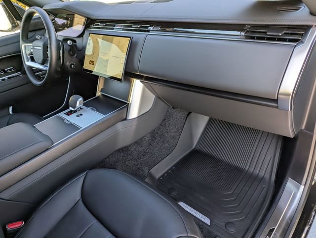 New 2026 Land Rover Range Rover SE image 19