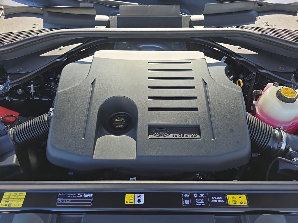 New 2026 Land Rover Range Rover Sport Dynamic SE AWD/4WD image 32