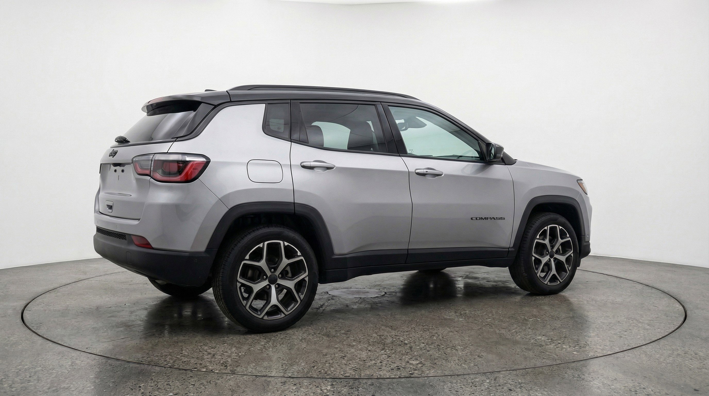Used 2025 Jeep Compass Limited AWD/4WD image 9