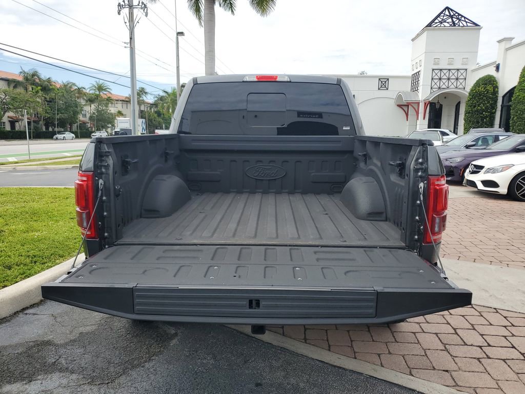 Used 2017 Ford F150 Platinum w/ Equipment Group 701A Luxury AWD/4WD image 10