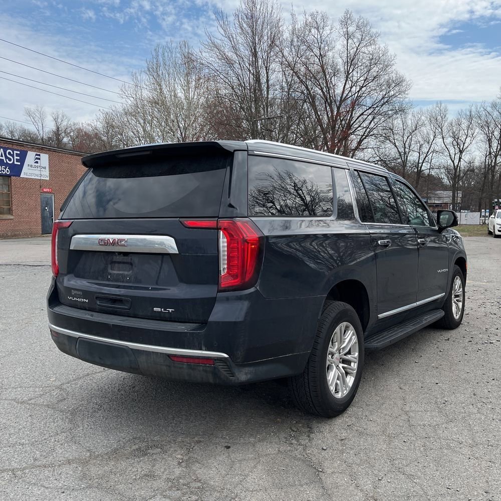 Used 2021 GMC Yukon XL SLT w/ SLT Premium Package AWD/4WD image 5