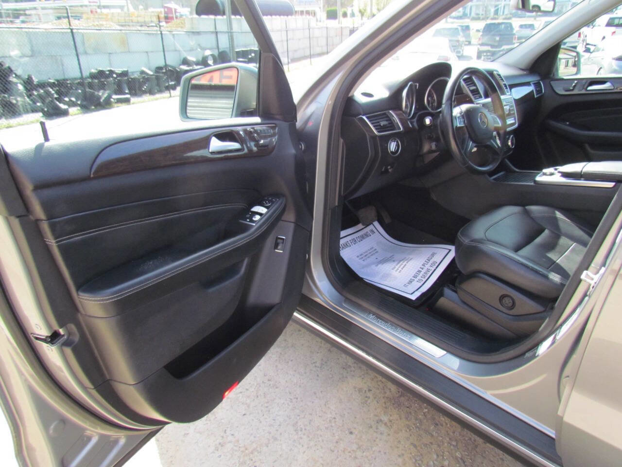 Used 2014 Mercedes-Benz ML 350 4MATIC image 9