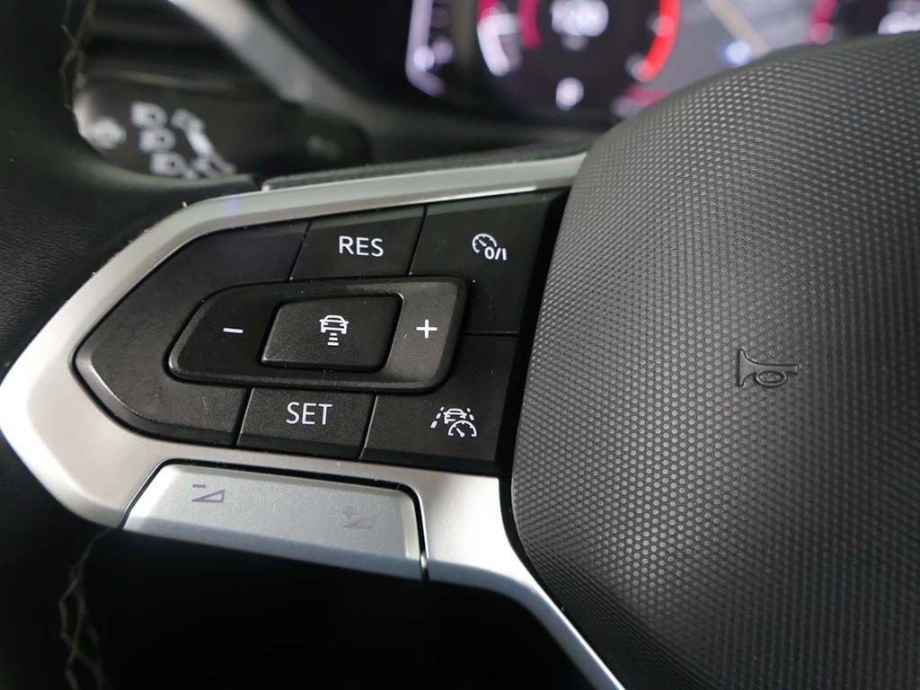 Used 2023 Volkswagen Taos SEL AWD/4WD image 40