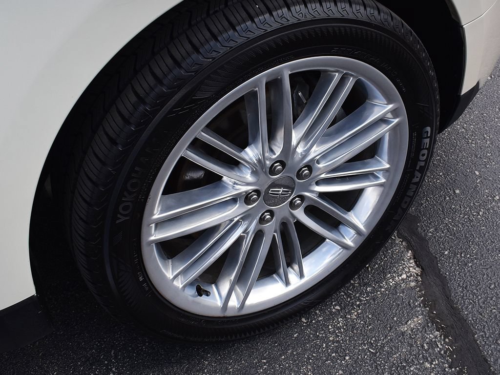 Used 2018 Lincoln MKT AWD w/ Technology Package image 12