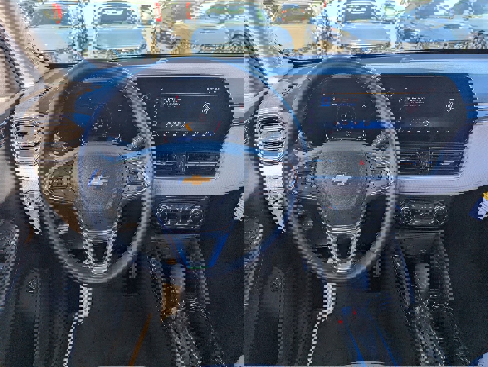 Used 2025 Chevrolet TrailBlazer LT w/ Convenience Package image 16