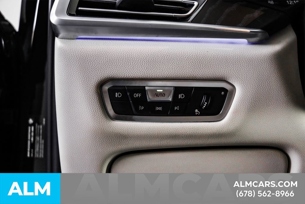 Used 2022 BMW X7 xDrive40i w/ M Sport Package image 35