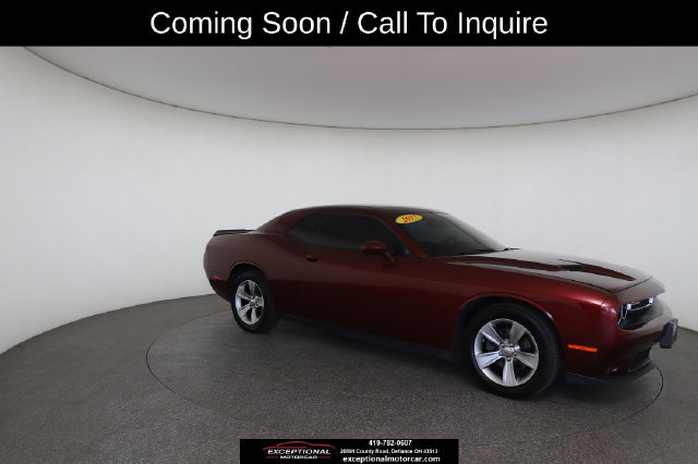 Used 2017 Dodge Challenger SXT RWD image 25