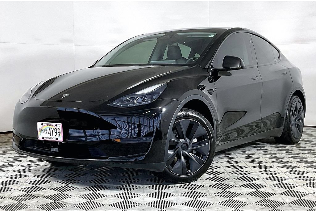 Used 2024 Tesla Model Y 2WD video 1