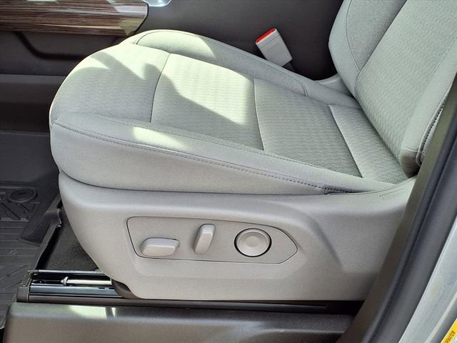 New 2026 Chevrolet Silverado 3500 LT w/ All Star Edition AWD/4WD image 16