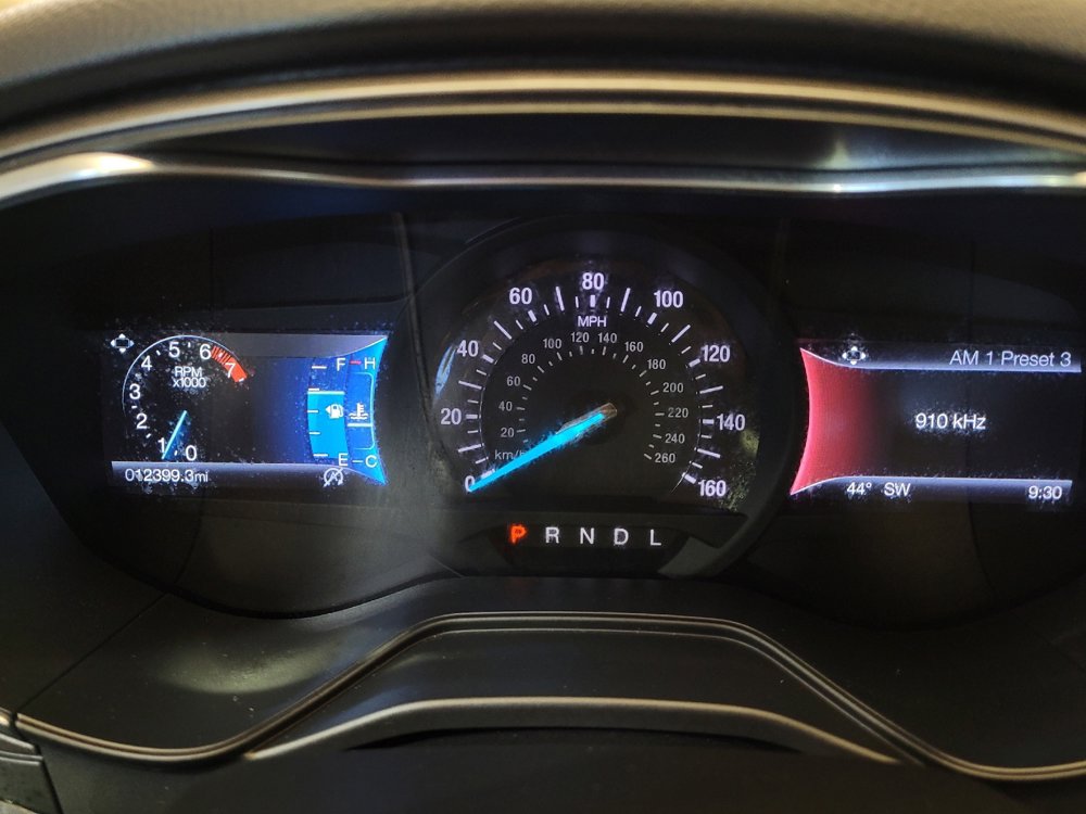 Used 2020 Ford Fusion SE image 23