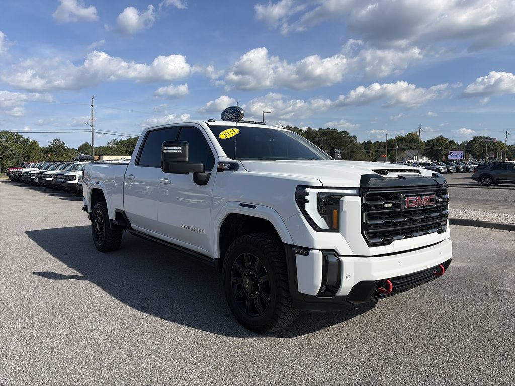 Used 2024 GMC Sierra 3500 AT4 w/ AT4 Preferred Package AWD/4WD image 9