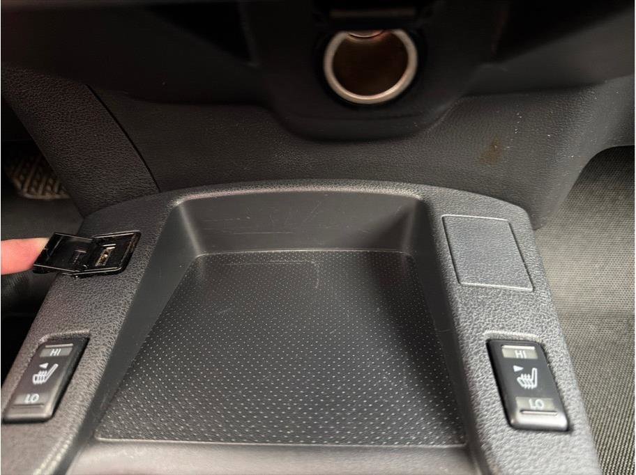 Used 2015 Nissan Leaf S w/ Charge Package image 24