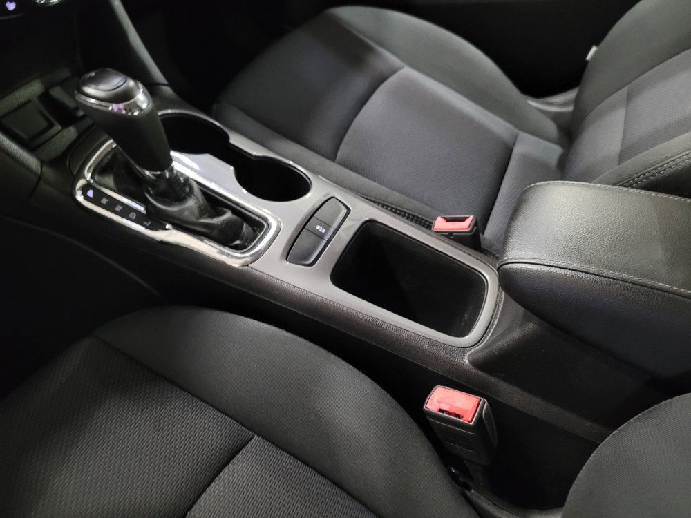 Used 2016 Chevrolet Cruze LT w/ Convenience Package FWD image 26