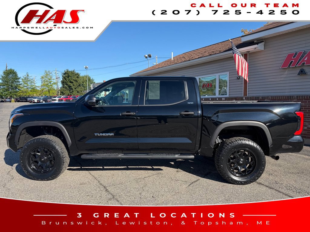 Used 2023 Toyota Tundra SR5 w/ SR5 Convenience Package AWD/4WD image 4