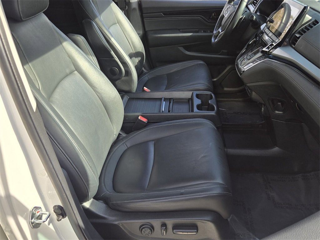 Certified 2024 Honda Odyssey Touring image 17