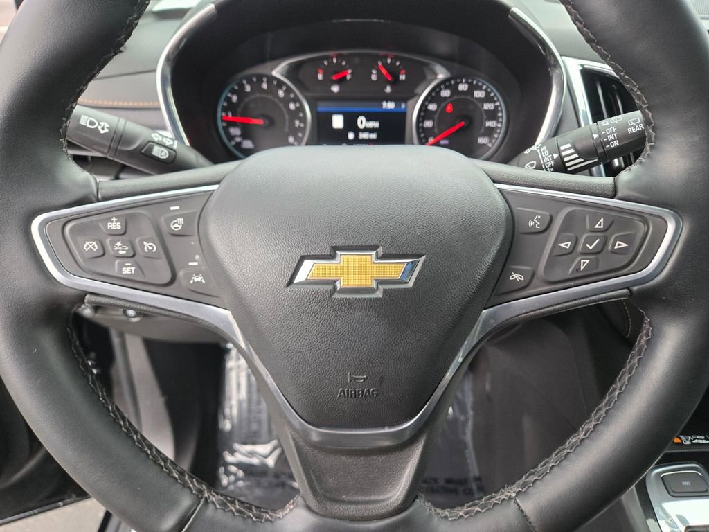 Used 2023 Chevrolet Equinox Premier image 22