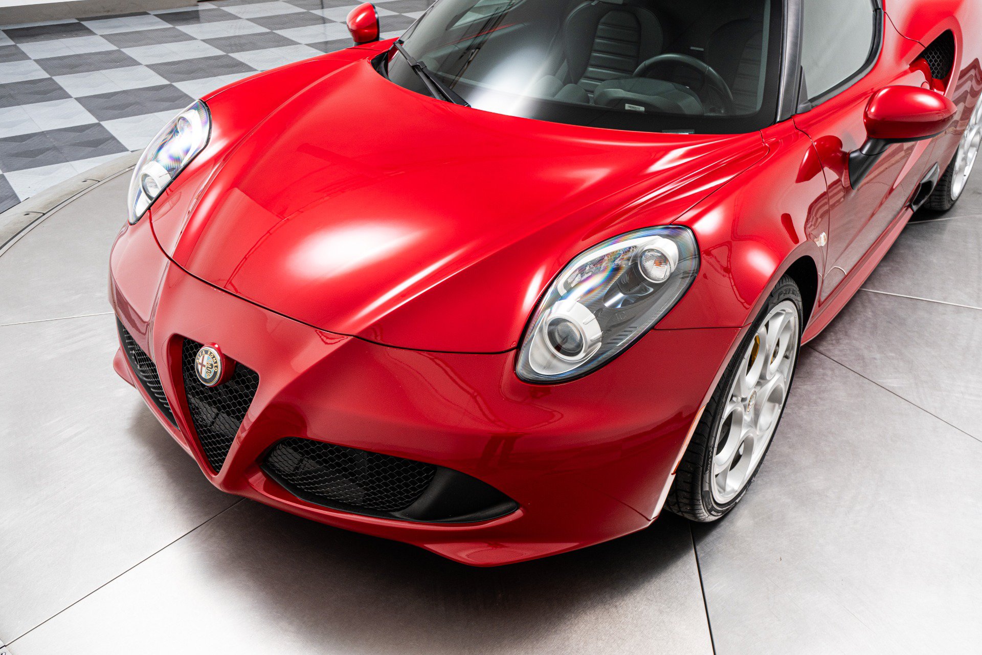 Used 2016 Alfa Romeo 4C Coupe w/ Convenience Group - Coupe RWD image 32