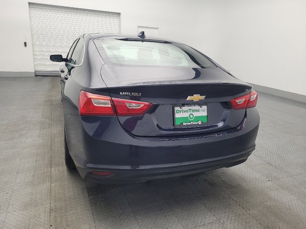Used 2017 Chevrolet Malibu LT image 6