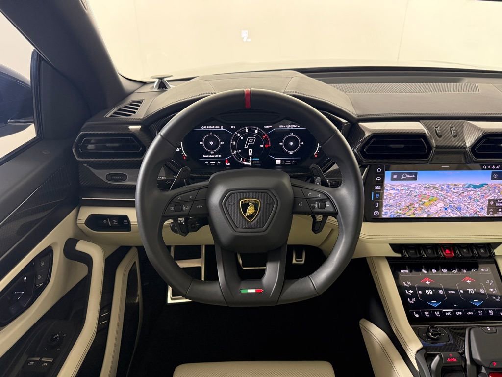 Used 2025 Lamborghini Urus SE image 21