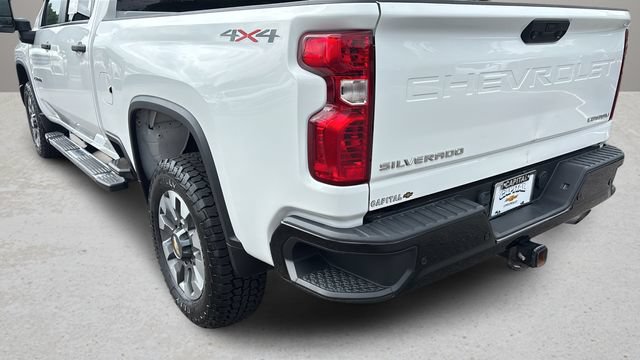 Used 2024 Chevrolet Silverado 2500 Custom w/ Custom Value Package AWD/4WD image 10