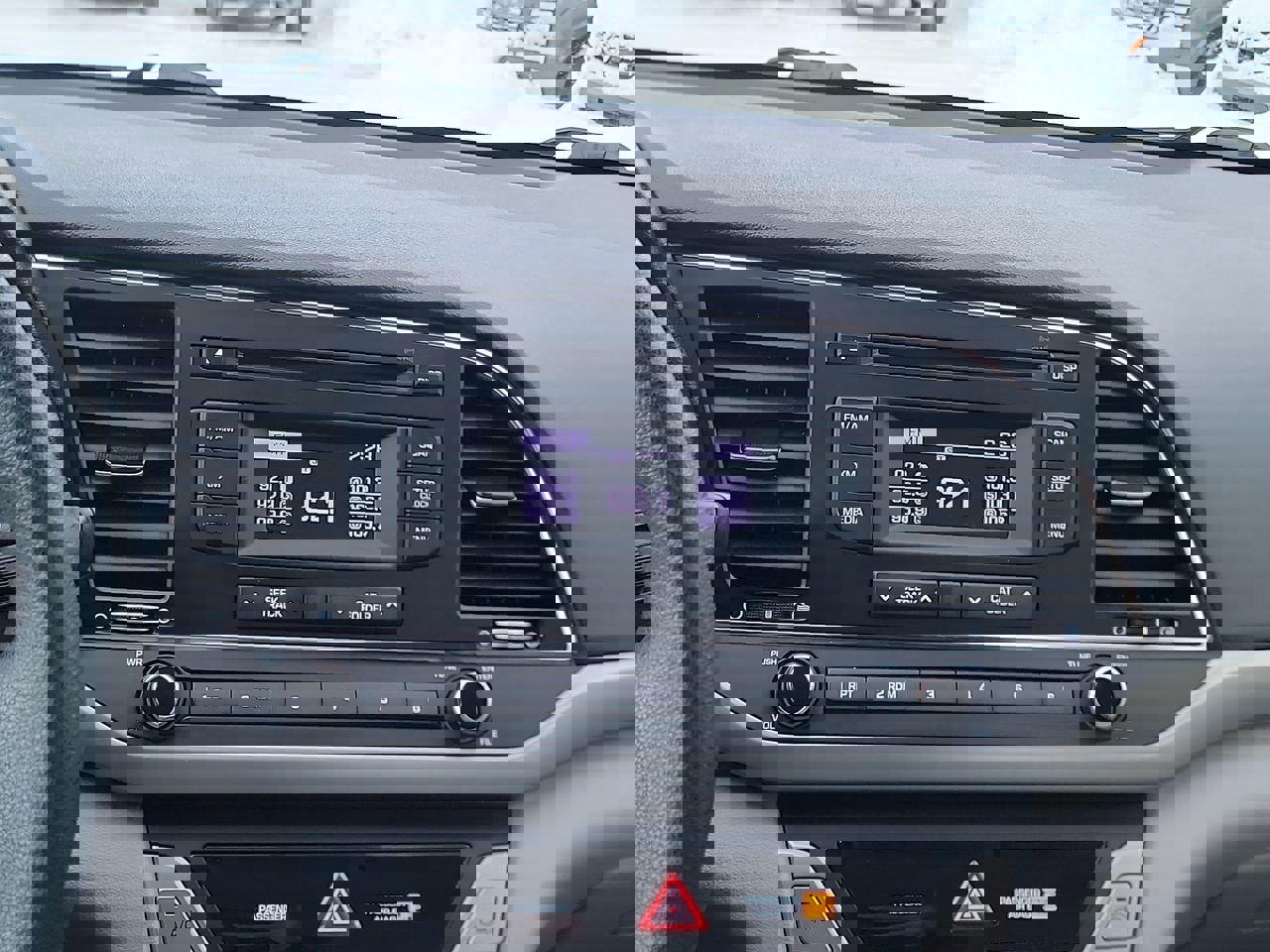 Used 2017 Hyundai Elantra SE image 16